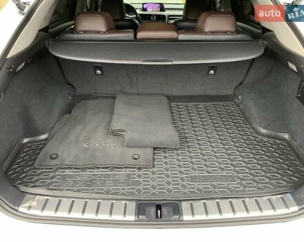 Лексус РХ 2019 у Дніпро (Дніпропетровську) на Automoto.ua Білий Лексус РХ, об'ємом двигуна 3.46 л та пробігом 122 тис. км за 38999 $, фото 67 на Automoto.ua