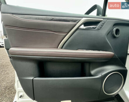 Білий Лексус РХ, об'ємом двигуна 3.46 л та пробігом 61 тис. км за 52000 $, фото 71 на Automoto.ua