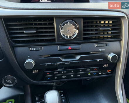 Белый Лексус РХ, объемом двигателя 2 л и пробегом 157 тыс. км за 33000 $, фото 24 на Automoto.ua