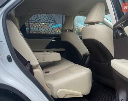 Білий Лексус РХ, об'ємом двигуна 2 л та пробігом 73 тис. км за 46042 $, фото 6 на Automoto.ua