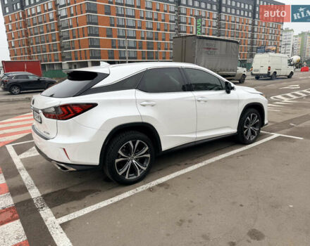 Белый Лексус РХ, объемом двигателя 3.46 л и пробегом 70 тыс. км за 36000 $, фото 2 на Automoto.ua