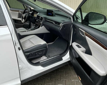 Білий Лексус РХ, об'ємом двигуна 3.46 л та пробігом 68 тис. км за 32500 $, фото 10 на Automoto.ua