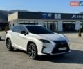 Белый Лексус РХ, объемом двигателя 2 л и пробегом 50 тыс. км за 40000 $, фото 2 на Automoto.ua