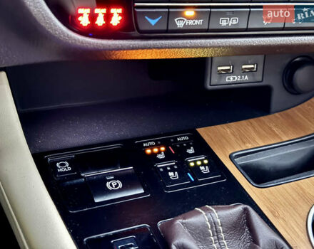 Белый Лексус РХ, объемом двигателя 3.5 л и пробегом 89 тыс. км за 39500 $, фото 26 на Automoto.ua