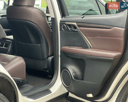 Білий Лексус РХ, об'ємом двигуна 3.46 л та пробігом 61 тис. км за 52000 $, фото 37 на Automoto.ua