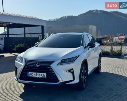 Белый Лексус РХ, объемом двигателя 2 л и пробегом 48 тыс. км за 43000 $, фото 4 на Automoto.ua