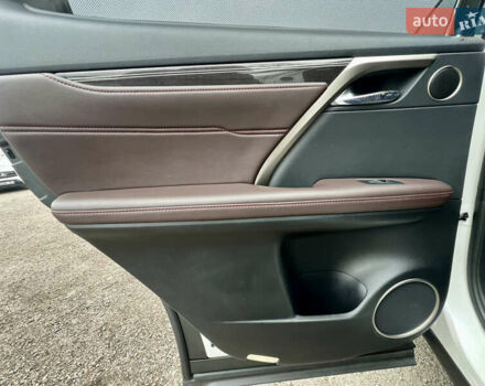 Белый Лексус РХ, объемом двигателя 3.46 л и пробегом 61 тыс. км за 55500 $, фото 50 на Automoto.ua