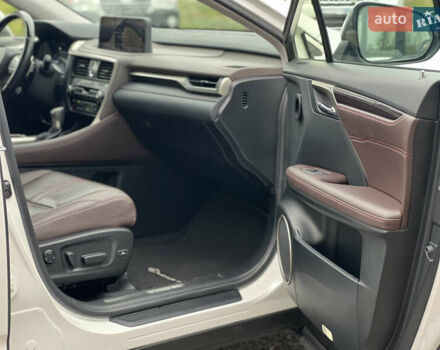 Білий Лексус РХ, об'ємом двигуна 3.46 л та пробігом 61 тис. км за 52000 $, фото 36 на Automoto.ua