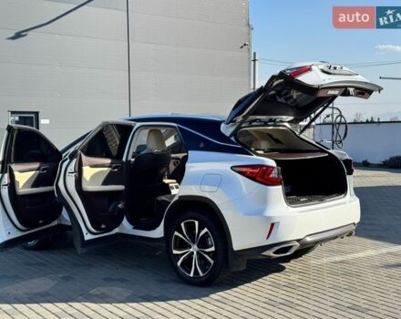 Белый Лексус РХ, объемом двигателя 2 л и пробегом 48 тыс. км за 43000 $, фото 9 на Automoto.ua