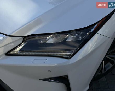 Білий Лексус РХ, об'ємом двигуна 2 л та пробігом 157 тис. км за 33000 $, фото 8 на Automoto.ua