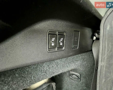 Белый Лексус РХ, объемом двигателя 3.46 л и пробегом 61 тыс. км за 55500 $, фото 44 на Automoto.ua