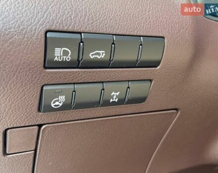 Белый Лексус РХ, объемом двигателя 2 л и пробегом 78 тыс. км за 43500 $, фото 10 на Automoto.ua