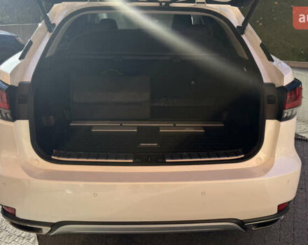 Белый Лексус РХ, объемом двигателя 2 л и пробегом 66 тыс. км за 47999 $, фото 9 на Automoto.ua