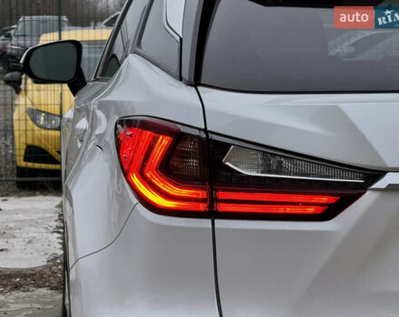 Белый Лексус РХ, объемом двигателя 3.5 л и пробегом 89 тыс. км за 39500 $, фото 92 на Automoto.ua