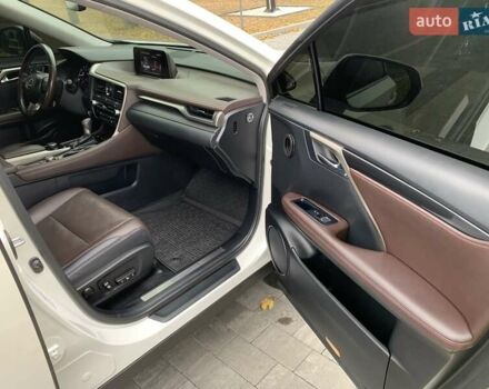 Лексус РХ 2019 у Дніпро (Дніпропетровську) на Automoto.ua Білий Лексус РХ, об'ємом двигуна 3.46 л та пробігом 122 тис. км за 38999 $, фото 45 на Automoto.ua