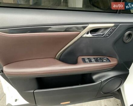 Лексус РХ 2019 у Дніпро (Дніпропетровську) на Automoto.ua Білий Лексус РХ, об'ємом двигуна 3.46 л та пробігом 122 тис. км за 38999 $, фото 32 на Automoto.ua