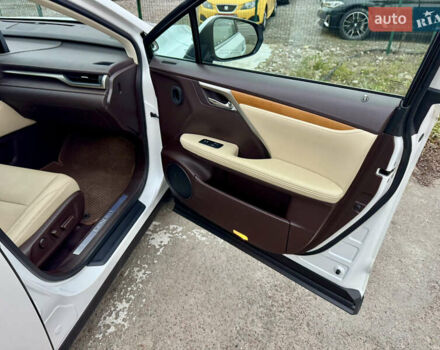 Белый Лексус РХ, объемом двигателя 3.5 л и пробегом 89 тыс. км за 39500 $, фото 51 на Automoto.ua