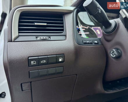 Белый Лексус РХ, объемом двигателя 3.5 л и пробегом 89 тыс. км за 39500 $, фото 39 на Automoto.ua