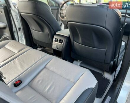Білий Лексус РХ, об'ємом двигуна 3.46 л та пробігом 83 тис. км за 32000 $, фото 9 на Automoto.ua