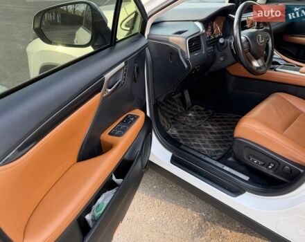 Белый Лексус РХ, объемом двигателя 2 л и пробегом 71 тыс. км за 40900 $, фото 12 на Automoto.ua