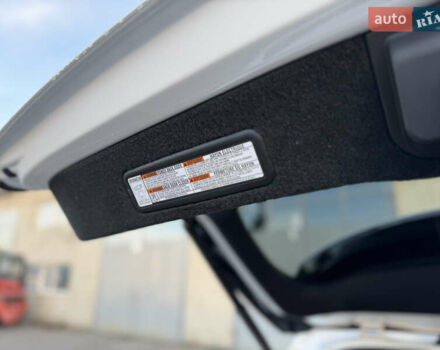 Белый Лексус РХ, объемом двигателя 3.5 л и пробегом 92 тыс. км за 37500 $, фото 67 на Automoto.ua