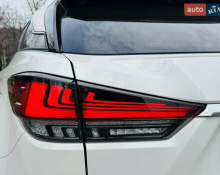 Белый Лексус РХ, объемом двигателя 3.46 л и пробегом 135 тыс. км за 44444 $, фото 117 на Automoto.ua