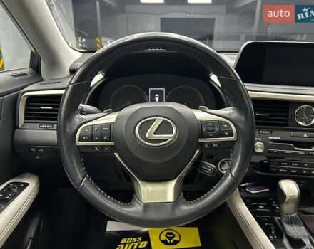 Лексус РХ 2020 в Черновцах на Automoto.ua Белый Лексус РХ, объемом двигателя 3.46 л и пробегом 80 тыс. км за 44000 $, фото 8 на Automoto.ua