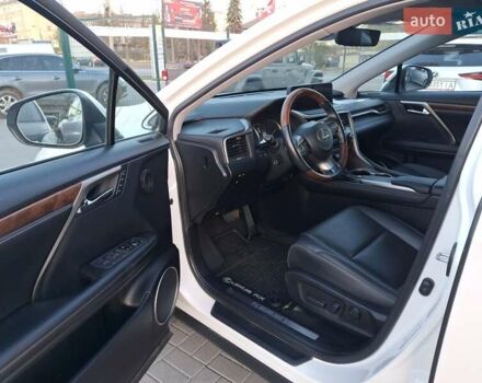 Белый Лексус РХ, объемом двигателя 3.5 л и пробегом 116 тыс. км за 41900 $, фото 1 на Automoto.ua