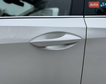 Белый Лексус РХ, объемом двигателя 2 л и пробегом 46 тыс. км за 46000 $, фото 15 на Automoto.ua