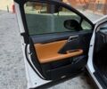 Білий Лексус РХ, об'ємом двигуна 2 л та пробігом 71 тис. км за 38200 $, фото 7 на Automoto.ua