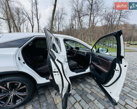 Белый Лексус РХ, объемом двигателя 3.46 л и пробегом 135 тыс. км за 44444 $, фото 70 на Automoto.ua