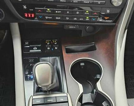 Белый Лексус РХ, объемом двигателя 3.5 л и пробегом 72 тыс. км за 47500 $, фото 7 на Automoto.ua