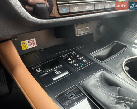 Белый Лексус РХ, объемом двигателя 2 л и пробегом 46 тыс. км за 46000 $, фото 25 на Automoto.ua