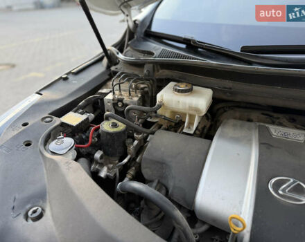 Белый Лексус РХ, объемом двигателя 3.5 л и пробегом 92 тыс. км за 37500 $, фото 80 на Automoto.ua