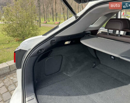 Белый Лексус РХ, объемом двигателя 3.46 л и пробегом 135 тыс. км за 44444 $, фото 39 на Automoto.ua