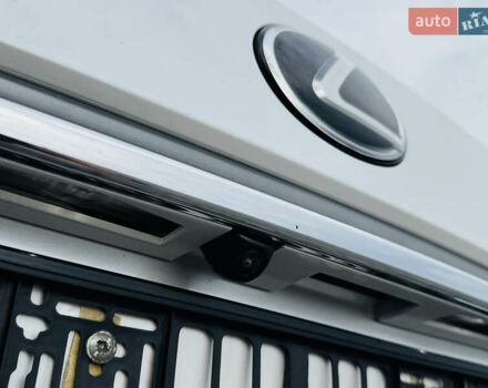 Белый Лексус РХ, объемом двигателя 3.46 л и пробегом 135 тыс. км за 44444 $, фото 116 на Automoto.ua