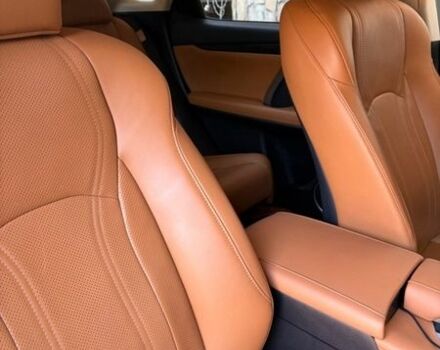 Белый Лексус РХ, объемом двигателя 3.46 л и пробегом 54 тыс. км за 55000 $, фото 6 на Automoto.ua