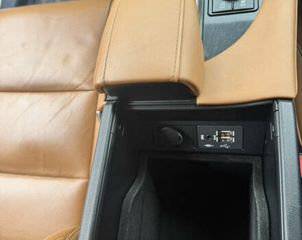 Белый Лексус РХ, объемом двигателя 2 л и пробегом 69 тыс. км за 46800 $, фото 25 на Automoto.ua