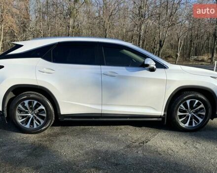 Белый Лексус РХ, объемом двигателя 2 л и пробегом 73 тыс. км за 43700 $, фото 9 на Automoto.ua