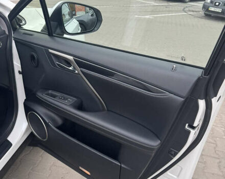 Лексус РХ 2020 у Києві на Automoto.ua Білий Лексус РХ, об'ємом двигуна 3.46 л та пробігом 150 тис. км за 39000 $, фото 13 на Automoto.ua