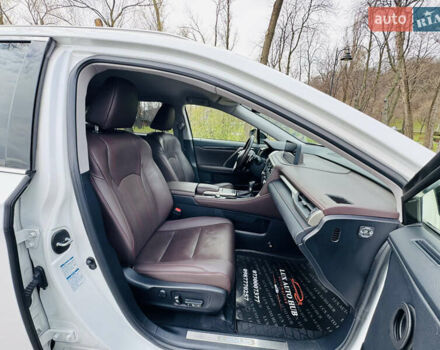 Белый Лексус РХ, объемом двигателя 3.46 л и пробегом 135 тыс. км за 44444 $, фото 72 на Automoto.ua