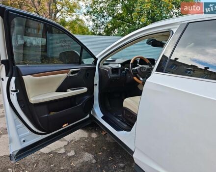 Белый Лексус РХ, объемом двигателя 3.5 л и пробегом 68 тыс. км за 40890 $, фото 25 на Automoto.ua