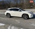 Белый Лексус РХ, объемом двигателя 2 л и пробегом 70 тыс. км за 41500 $, фото 3 на Automoto.ua