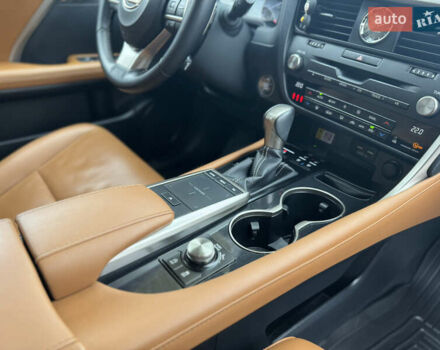 Белый Лексус РХ, объемом двигателя 2 л и пробегом 46 тыс. км за 46000 $, фото 37 на Automoto.ua