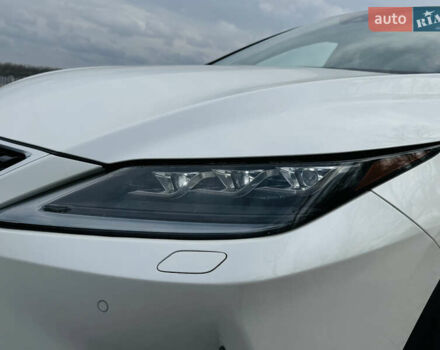 Белый Лексус РХ, объемом двигателя 3.46 л и пробегом 135 тыс. км за 44444 $, фото 113 на Automoto.ua