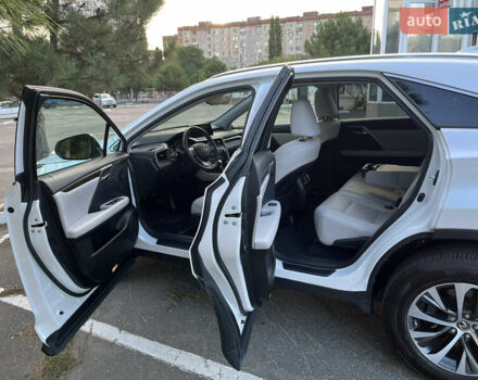 Білий Лексус РХ, об'ємом двигуна 3.46 л та пробігом 75 тис. км за 45000 $, фото 13 на Automoto.ua