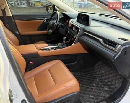 Белый Лексус РХ, объемом двигателя 2 л и пробегом 71 тыс. км за 40900 $, фото 22 на Automoto.ua