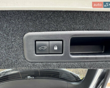 Белый Лексус РХ, объемом двигателя 3.46 л и пробегом 135 тыс. км за 44444 $, фото 38 на Automoto.ua