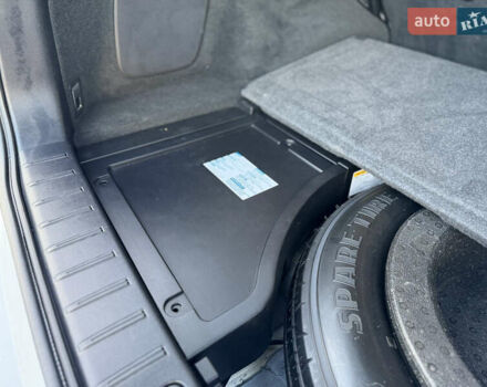 Белый Лексус РХ, объемом двигателя 3.5 л и пробегом 92 тыс. км за 37500 $, фото 69 на Automoto.ua