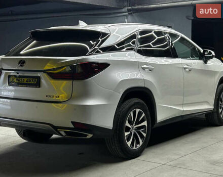 Лексус РХ 2020 в Черновцах на Automoto.ua Белый Лексус РХ, объемом двигателя 3.46 л и пробегом 80 тыс. км за 44000 $, фото 5 на Automoto.ua